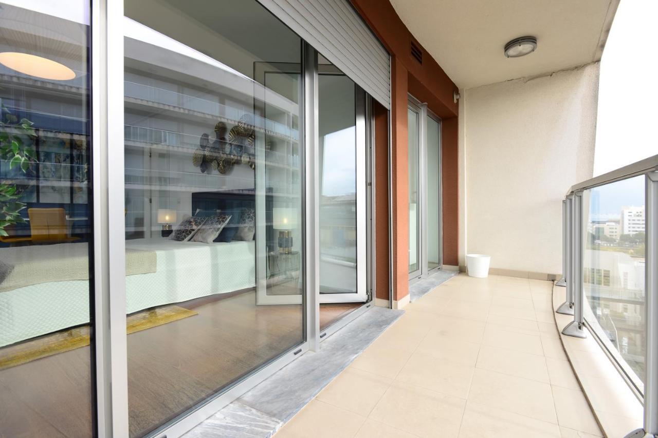 Apartament New Loft With Swimming Pool At Parque Nacoes!